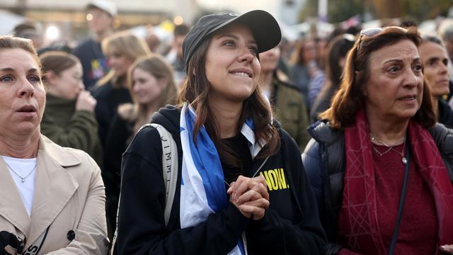 Waffenruhe in Nahost: Hamas lässt drei israelische Geiseln frei