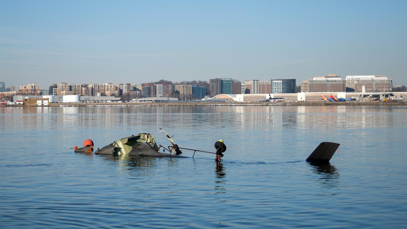 Aircraft Accident in Washington, DC: Donald Trump Blamed by Helicopter Crew