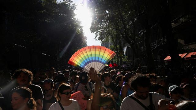 "Gegen Faschismus und Rassismus": Hunderttausende demonstrieren in Argentinien gegen Mileis Regierung