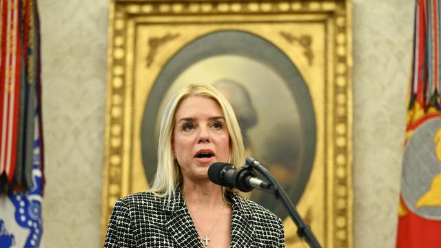 Pam Bondi: US-Justizministerin schränkt Vorgehen gegen ausländischen Einfluss ein