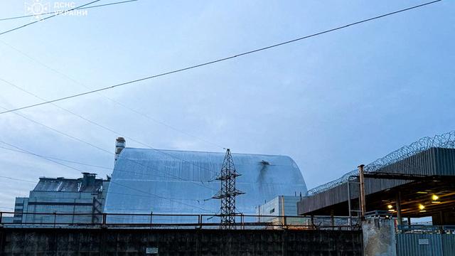 Ukrainekrieg: Russische Drohne trifft Schutzhülle um Tschernobyl-Reaktor