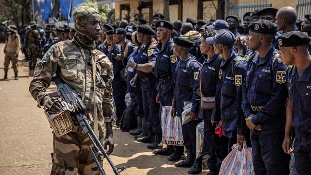 Ruanda: Präsidenten von Kongo und Ruanda bekennen Bereitschaft zu Waffenruhe