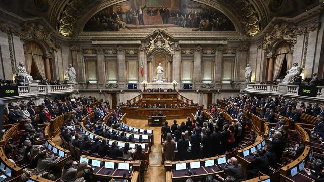 Portugal: Minderheitsregierung in Portugal verliert Vertrauensabstimmung