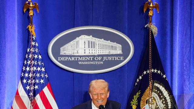 Rede im Justizministerium: Trump wettert gegen "illegale" Medien, die Justiz und seine Gegner