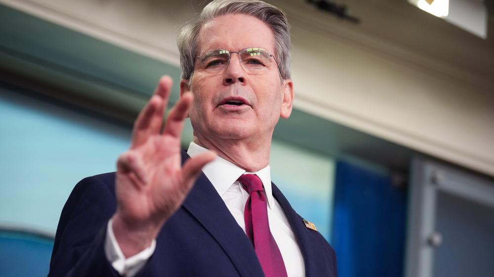  US-Finanzminister Scott Bessent hat eine Einigung mit der Ukraine über ein Wirtschaftsabkommen bekanntgegeben.