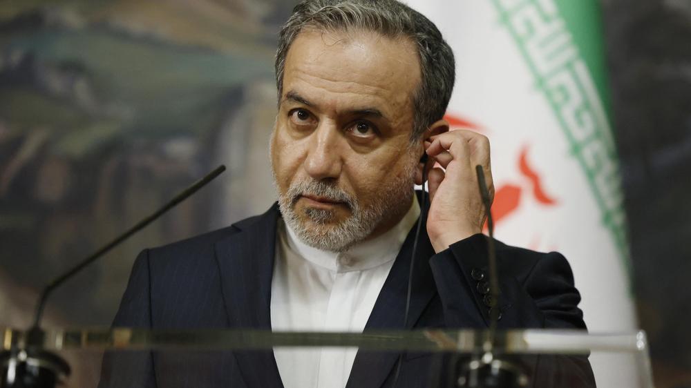  Der iranische Außenminister Abbas Araghchi hat einen Verzicht seines Landes auf die Urananreicherung ausgeschlossen.