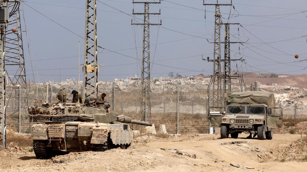  Israelische Soldaten an der Grenze zum Gazastreifen