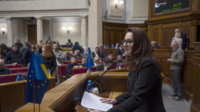 Ukrainekrieg: Ukrainisches Parlament ratifiziert Rohstoffabkommen mit den USA
