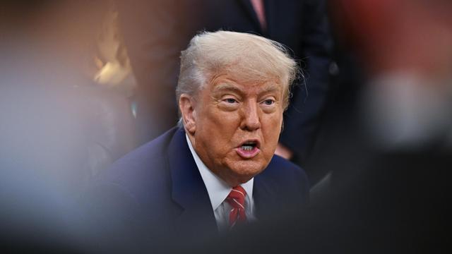 Der US-Überblick am Morgen: Donald Trump will US-Medikamente verbilligen, Zweifel an Ukrainedeal