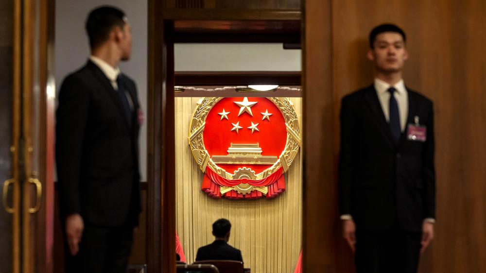  In der Großen Halle des Volkes während des 14. Nationalen Volkskongresses in Peking im März 2025