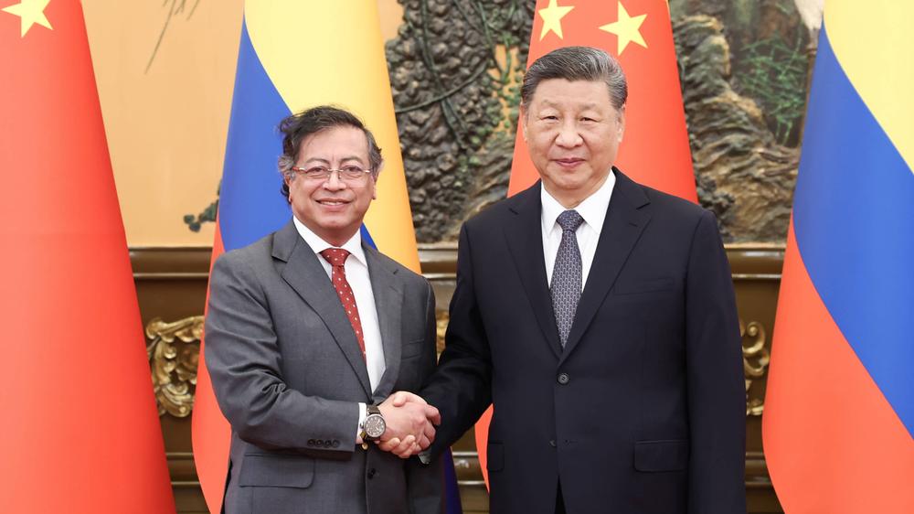  Auch die Staatschefs Kolumbiens und Chinas waren bei der Unterzeichnung des Abkommens zum kolumbianischen Beitritt zur Neuen Seidenstraße dabei.