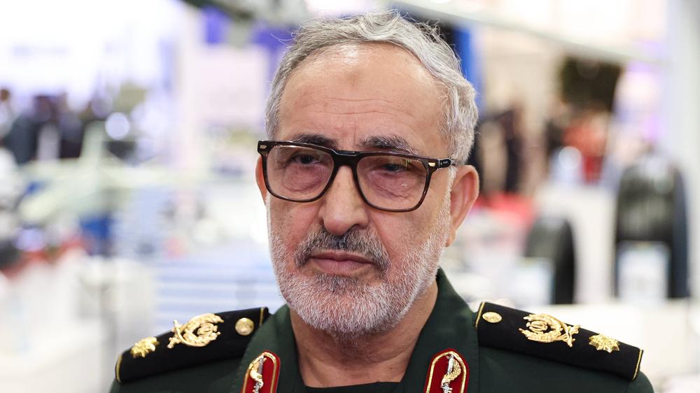  Ali Schadmani im August 2024. Der Generalmajor leitete das zentrale Hauptquartier Chatam al-Anbija.