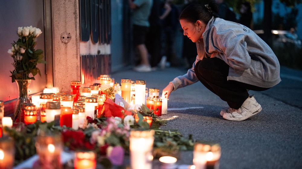  In der österreichischen Stadt Graz hatte ein ehemaliger Schüler bei einem Amoklauf vergangene Woche zehn Menschen erschossen und weitere verletzt.