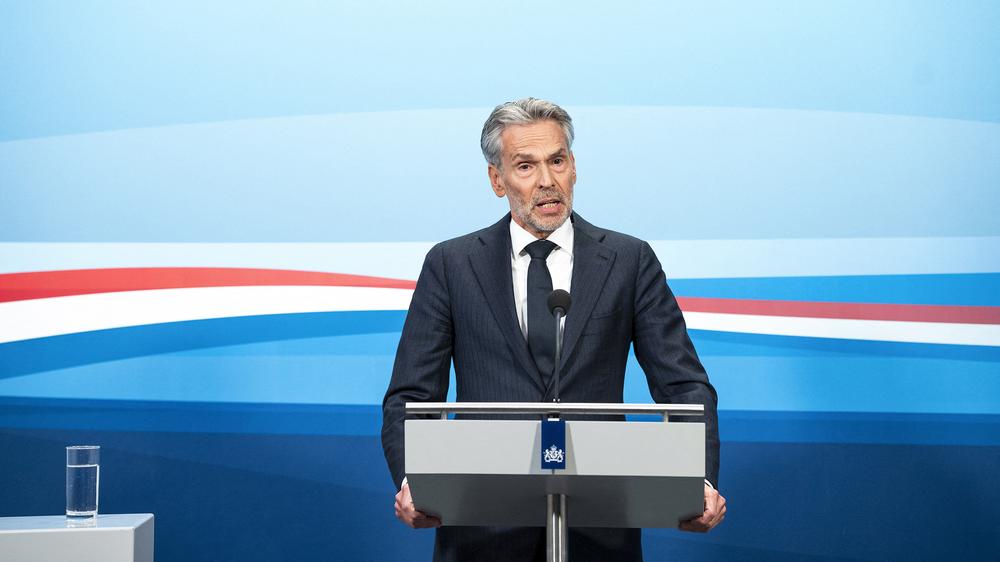  Der niederländische Premierminister Dick Schoof wird bis zu den Neuwahlen geschäftsführend im Amt bleiben.