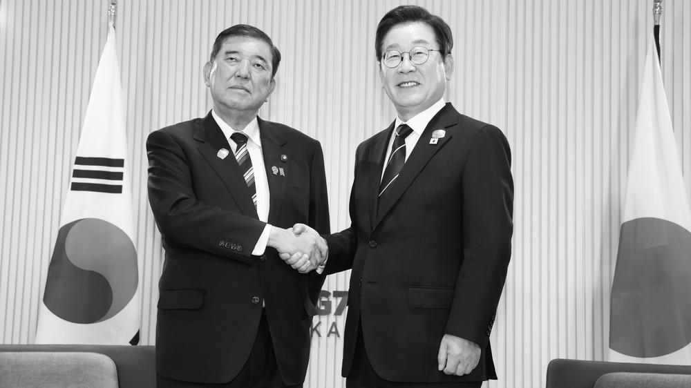  Japans Premier Shigeru Ishiba und Südkoreas Präsindent Lee Jae-myung treffen sich in Kanada beim G7-Gipfel.