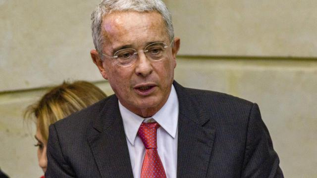 Álvaro Uribe: Kolumbiens Ex-Präsident Uribe wegen Prozessbetrug verurteilt