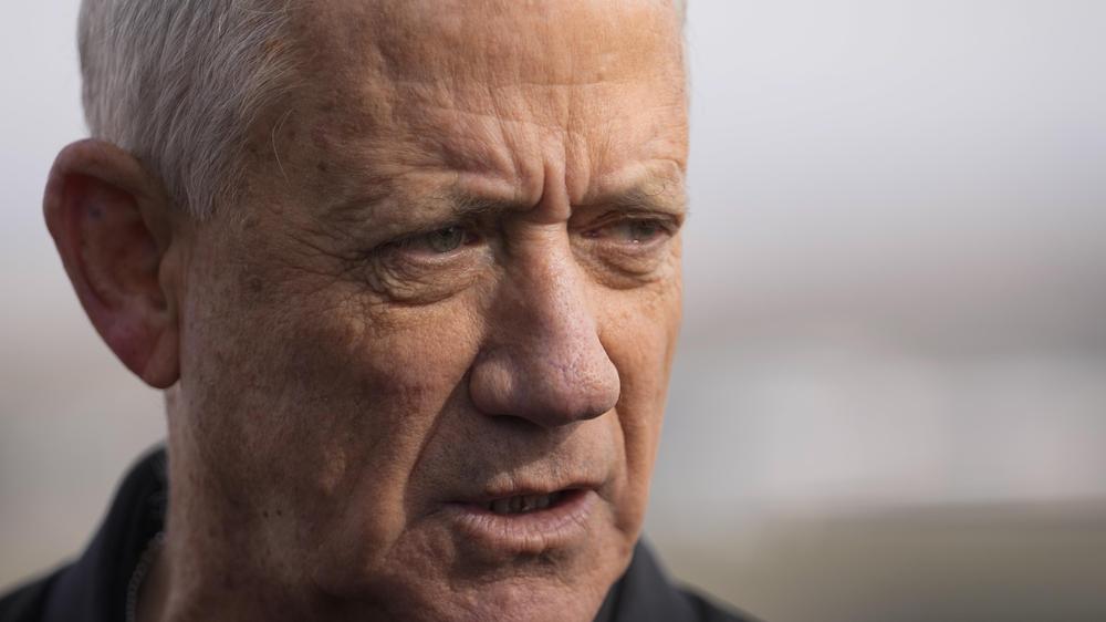  Der israelische Politiker Benny Gantz ruft zur Bildung einer Einheitsregierung in Israel auf.