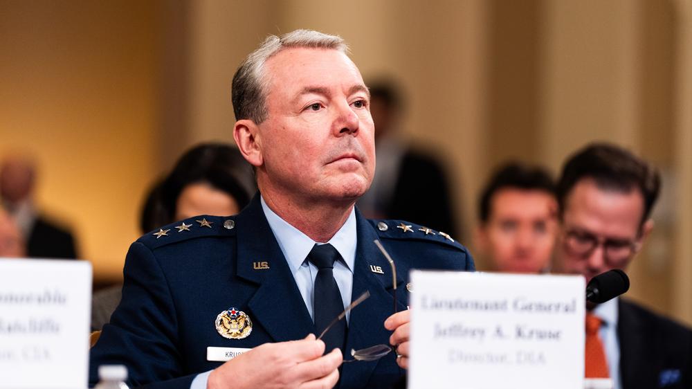  Der Chef des US-Militärgeheimdienstes DIA, Generalleutnant Jeffrey Kruse, wurde entlassen.