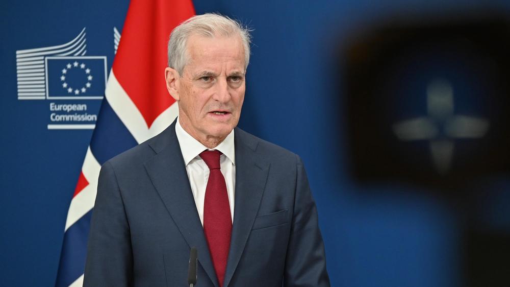  "Wir müssen darüber Klarheit bekommen." Norwegens Ministerpräsident Jonas Gahr Støre will israelische Unternehmen aus dem Staatsfonds entfernen.