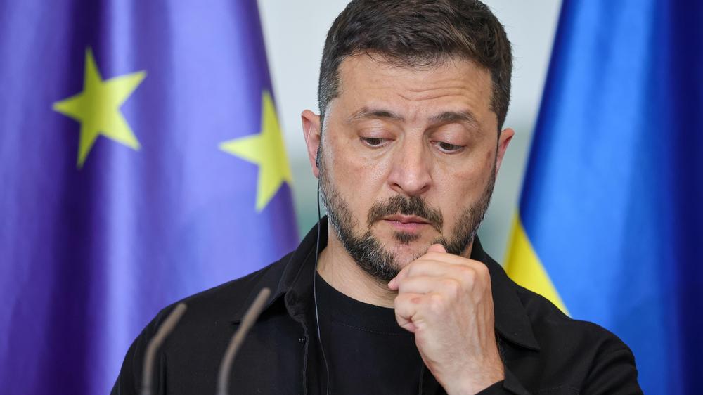 Russischer Angriffskrieg: EU-Staaten fordern Einbindung der Ukraine in  Friedensgespräche | DIE ZEIT