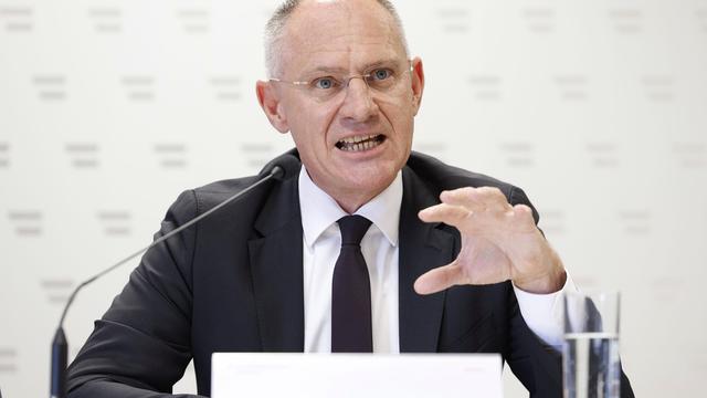 Waffenrecht in Österreich: Österreichs Regierung kündigt nach Amoklauf strengeres Waffenrecht an