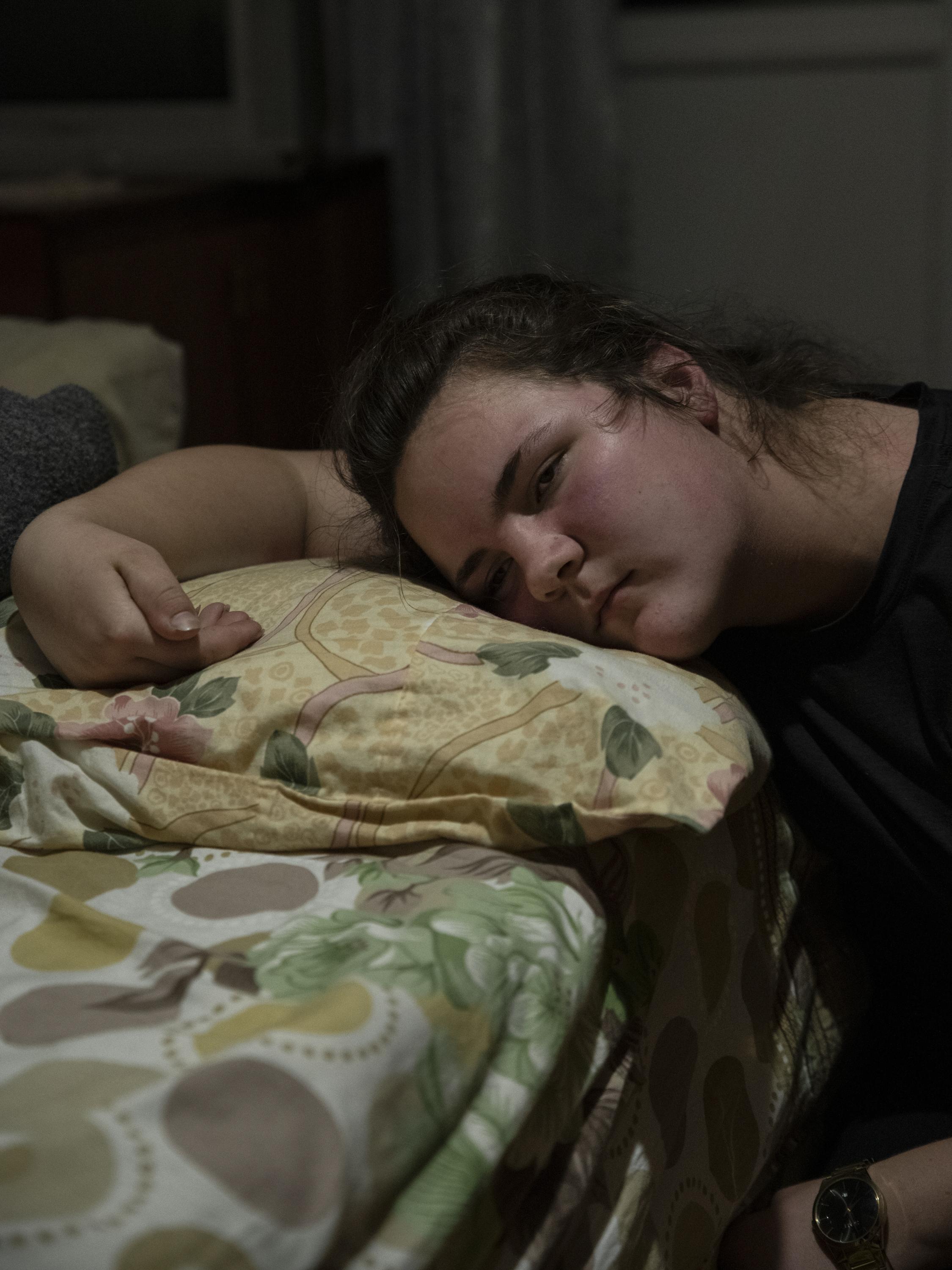 Antoni Lallican: Die 16-jährige Maria belädt mit ihrer Familie in Druzhkivka den Umzugswagen, denn sie wird die Stadt wegen zunehmender russischer Angriffe bald in Richtung Tscherkassy verlassen. Druzhkivka im Oblast Donezk wird täglich von Gleitbomben und Kamikaze-Drohnen beschossen, während die Truppen des Kremls nur etwa 15 Kilometer entfernt weiter vorrücken.