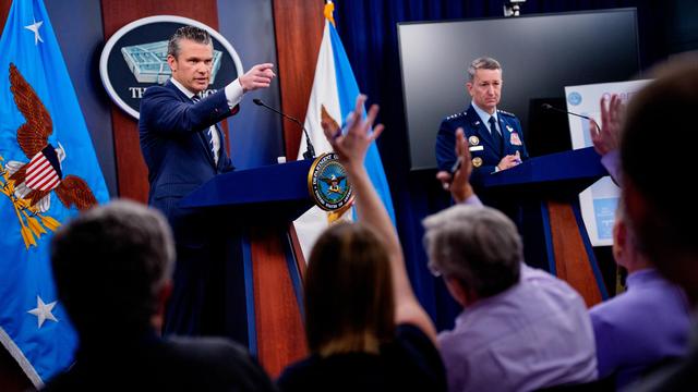 US media refuse Pentagon rules