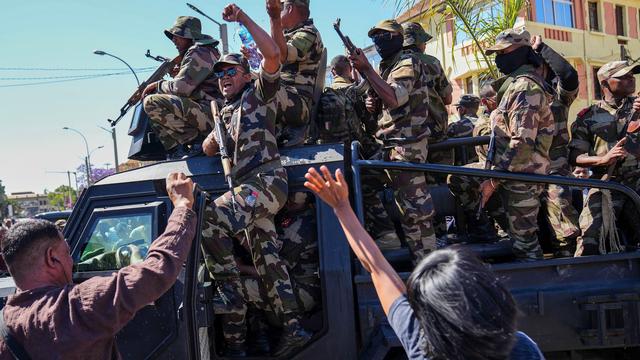Madagascar elite unit seizes military