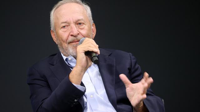 Jeffrey Epstein: Ehemaliger Harvard-Präsident zieht sich aus OpenAI-Verwaltung zurück