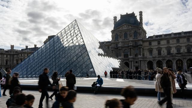 Diebstahl der Kronjuwelen: Frankreichs Rechnungshof fordert vom Louvre mehr Geld für Sicherheit