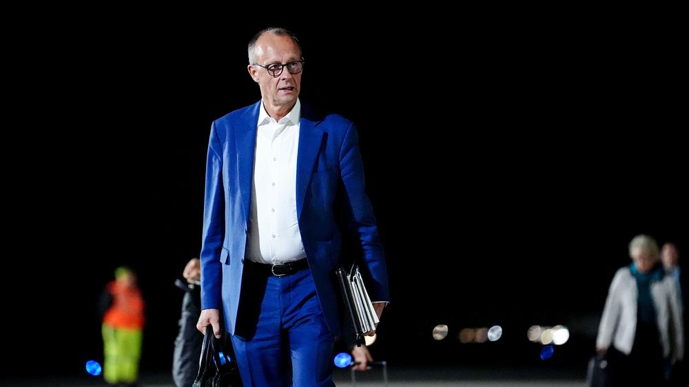  Bundeskanzler Friedrich Merz (CDU) will in Belém Gespräche mit anderen Staatschefs über den Klimaschutz führen.