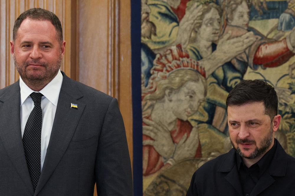 Lage in der Ukraine: Selenskyjs einflussreicher Stabschef Andrij Jermak begleitet den Präsidenten zu einem Treffen mit dem spanischen König in Madrid.