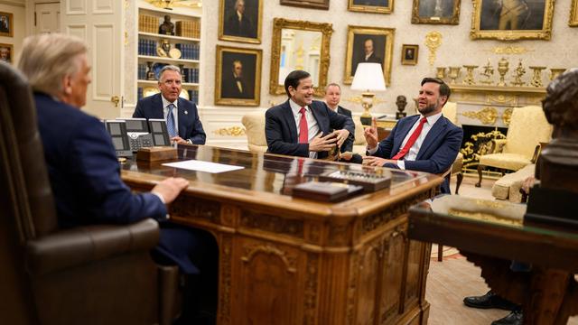 Trumps Ukrainepolitik: Der Machtkampf im Team Trump