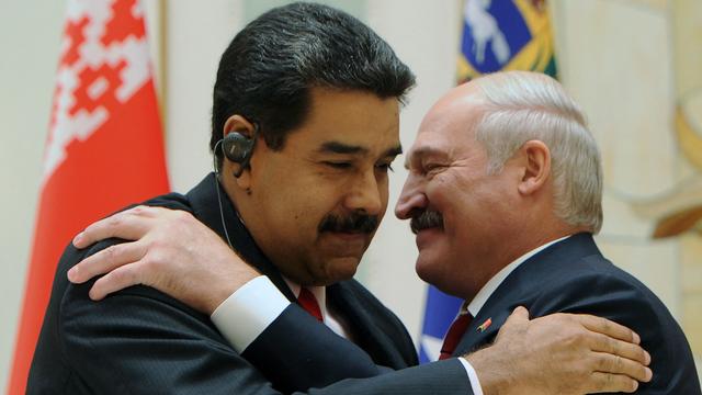 Belarus: Alexander Lukaschenko bietet Nicolás Maduro Zuflucht in Belarus an