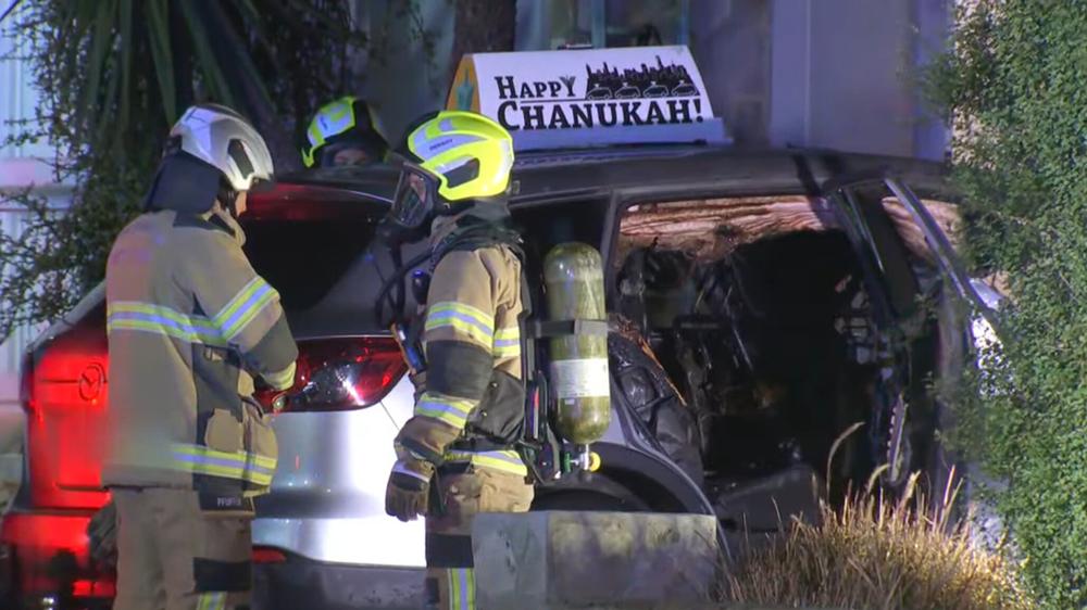 In der australischen Stadt Melbourne ist ein Chanukka-Auto eines Rabbiners angezündet worden.