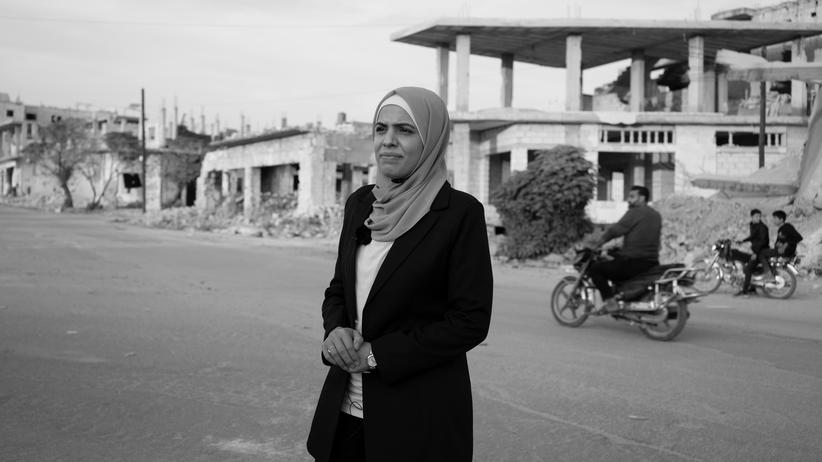 Entwicklung in Syrien: Mit 32 kehrt Noor Arabou nach Syrien zurück. Als Parlamentarierin will sie Syriens Zukunft gestalten.