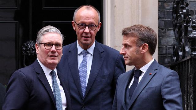 Krieg gegen die Ukraine: Merz kündigt Ukraine-Gespräche mit Macron und Starmer in Berlin an