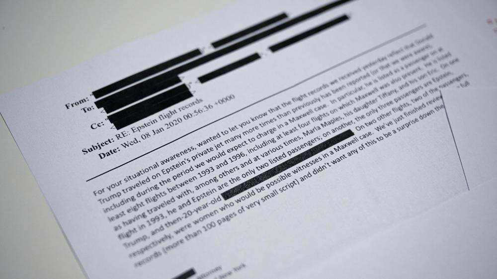  Das US-Justizministerium hat mehr als eine Million neuer Akten gefunden, die mutmaßlich mit dem Epstein-Fall zusammenhängen.