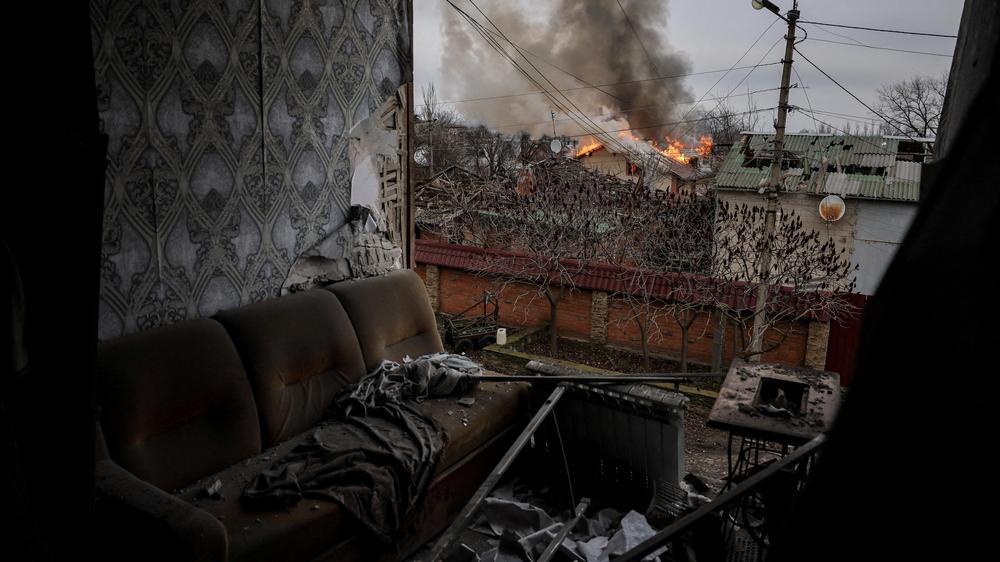  Die Frontstadt Kostiantynivka wurde durch einen russischen Militärschlag in der Region Donezk beschädigt.