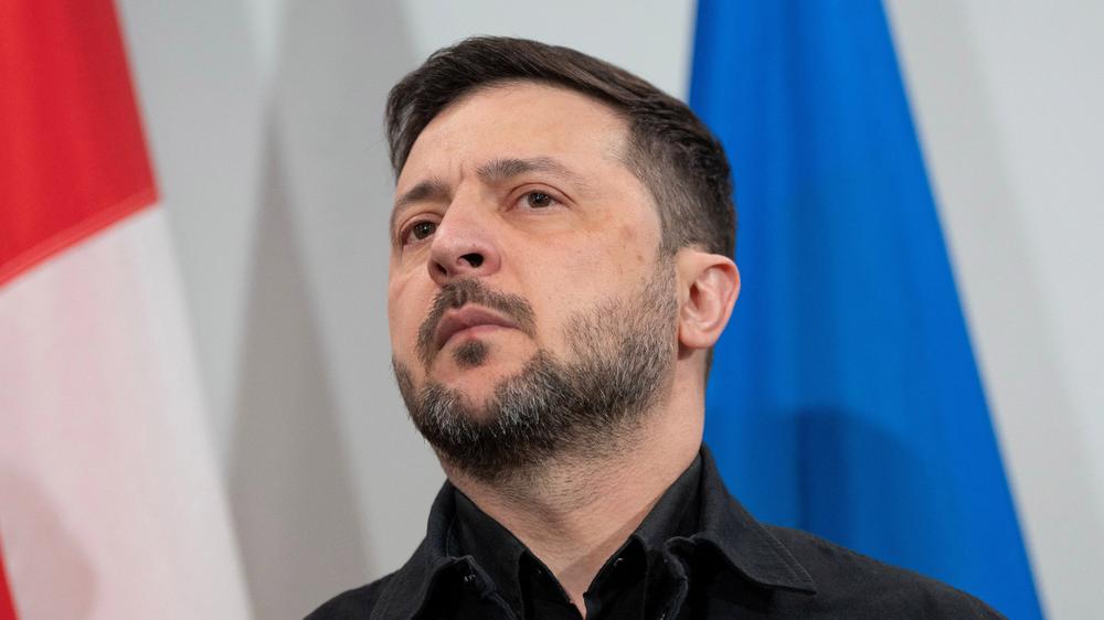 Selenskyj bei Trump: Der ukrainische Präsident Wolodymyr Selenskyj reist mit großen Erwartungen zum Treffen mit US-Präsident Donald Trump.