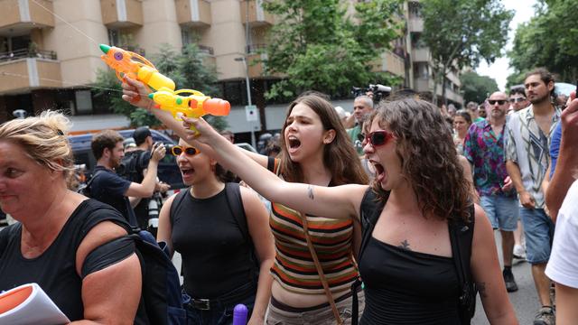 Tourismusbranche: Spanien verhängt Strafe gegen Airbnb