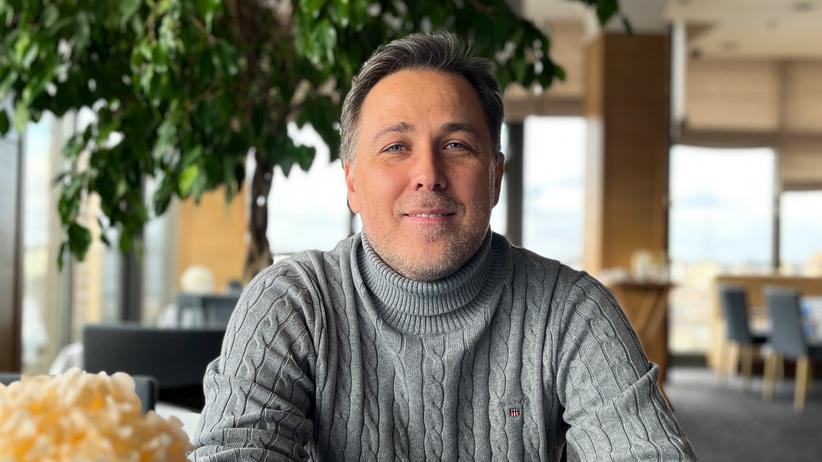 Ukraine: Mykola Kapitonenko, 46