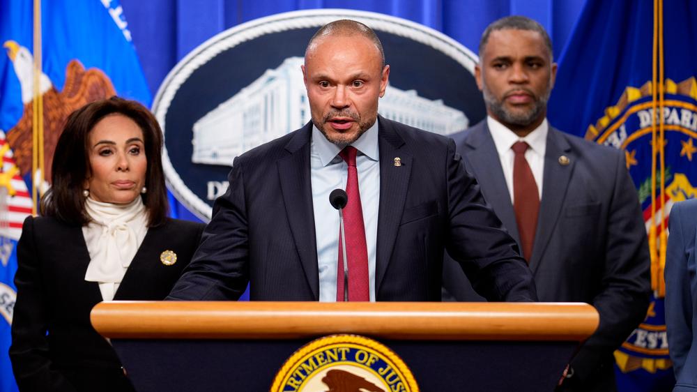  Dan Bongino wird ab Januar nicht mehr der stellvertretende FBI-Direktor sein.