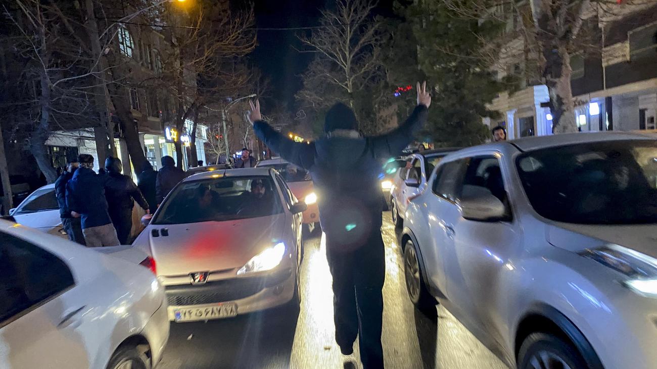 Iran: Regierungskritische Demonstrationen im Iran gehen weiter