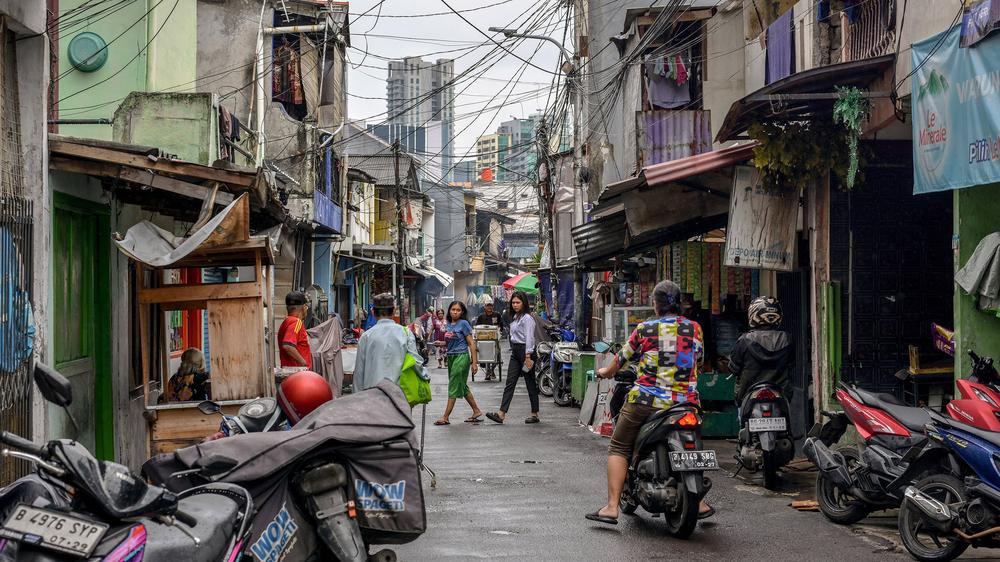 Indonesien: In Indonesien kann außerehelicher Sex seit dem Jahreswechsel mit bis zu einem Jahr Haft bestraft werden.