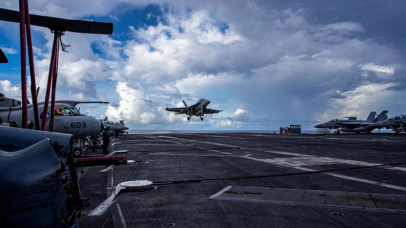 Iran: USA verlegen offenbar Flugzeugträger in den Nahen Osten