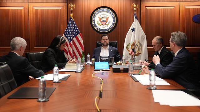 Krieg gegen den Iran: Regimewechsel im Iran hat laut JD Vance keine Priorität