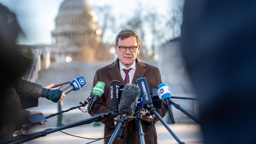 Johann Wadephul: Nach seinem Treffen mit Marco Rubio spricht der deutsche Außenminister Johann Wadephul (CDU) in Washington, D. C. mit Journalisten.