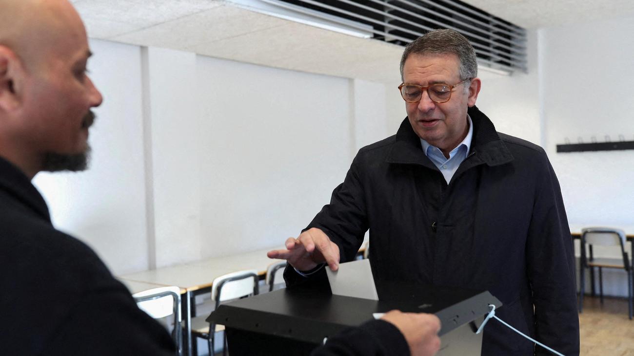 Präsidentenwahl in Portugal: Prognosen sehen Sozialist Seguro bei Präsidentenwahl in Portugal vorne
