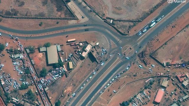 Westafrika: Ableger der Terrororganisation IS greift Flughafen im Niger an